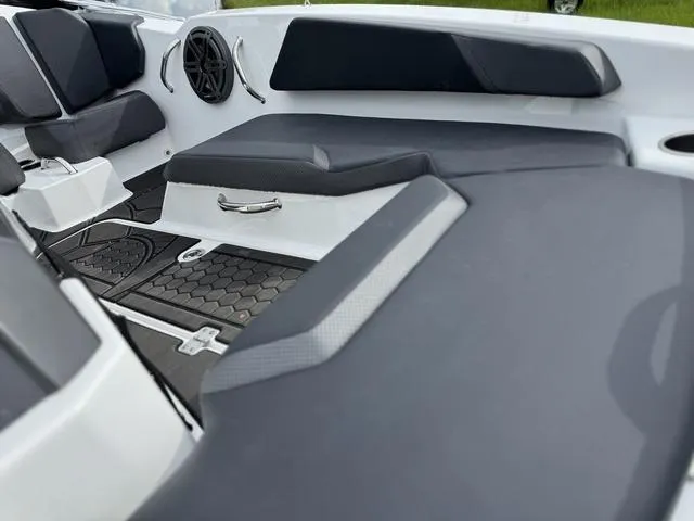 Slide: The Image of Scarab 165 ID 2023 - 11