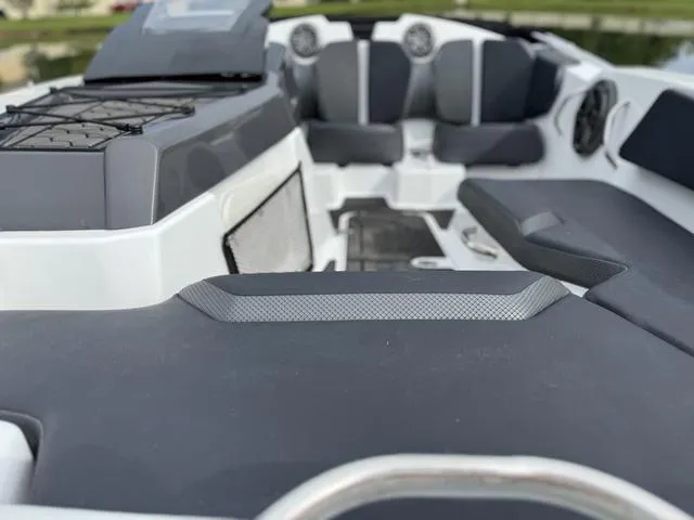 Slide: The Image of Scarab 165 ID 2023 - 9