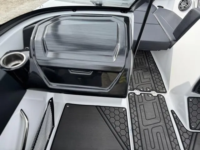 Slide: The Image of Scarab SBI195 2024 - 17