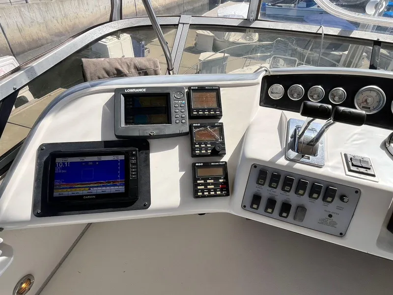 Slide: The Image of Sea Ray 370 Sedan Bridge 1996 - 62