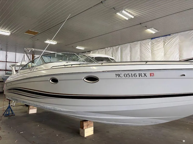 Slide: The Image of 1999 Formula 330 Sun Sport 27 - 27