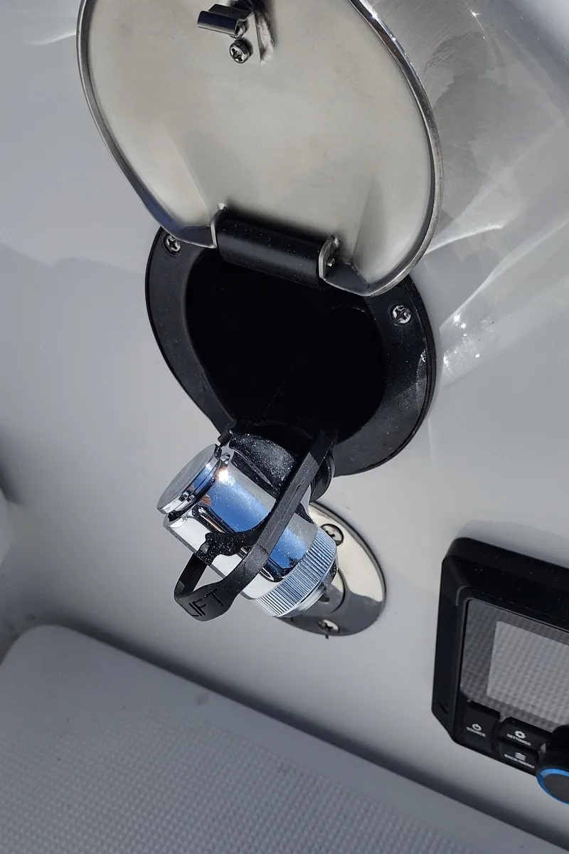 Slide: The Image of Formula 290 Bowrider 2024 - 57