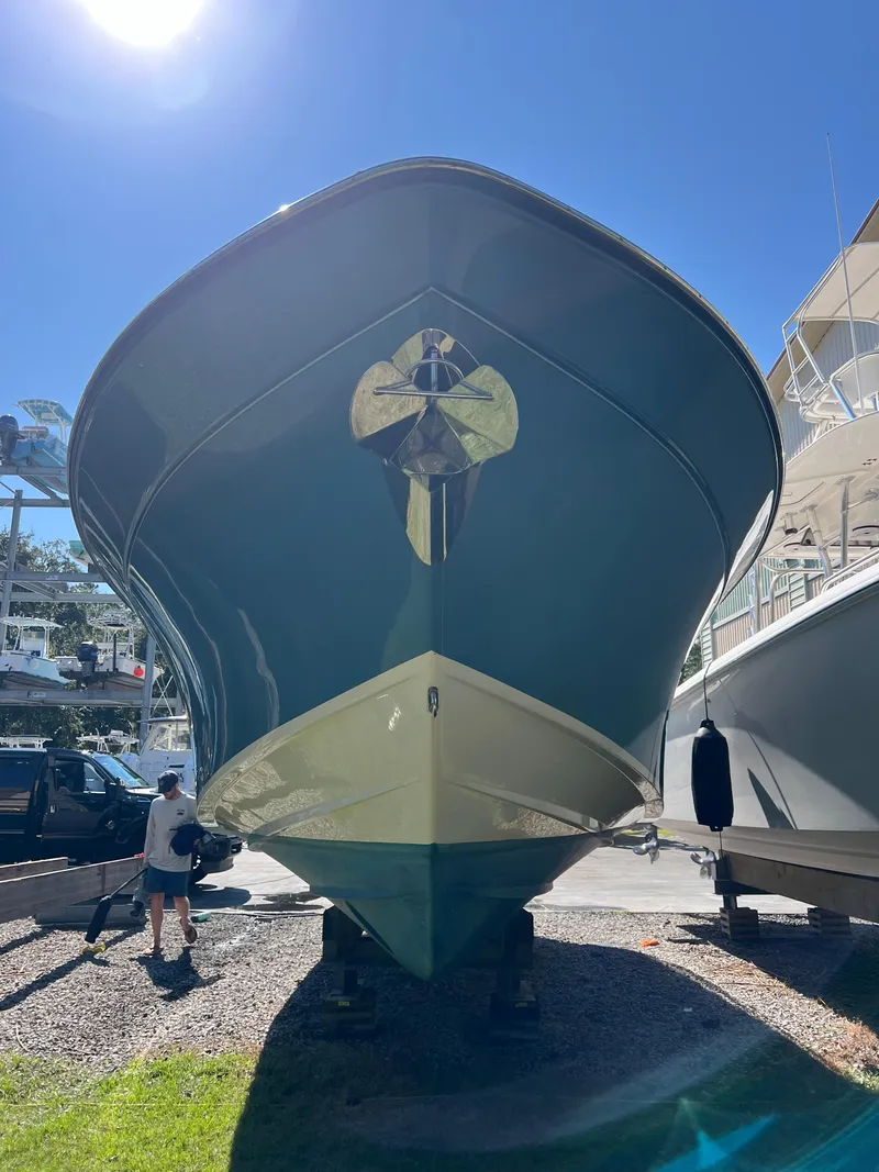 Slide: The Image of Grady-White Freedom 307 2020 - 22