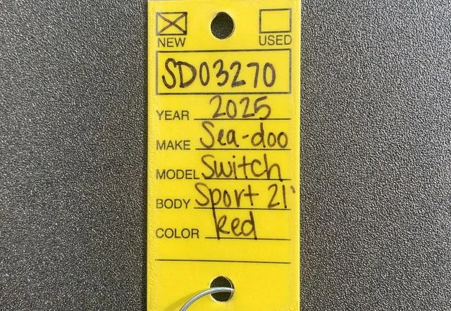 Slide: The Image of Sea-Doo Switch Sport 21 2025 - 11