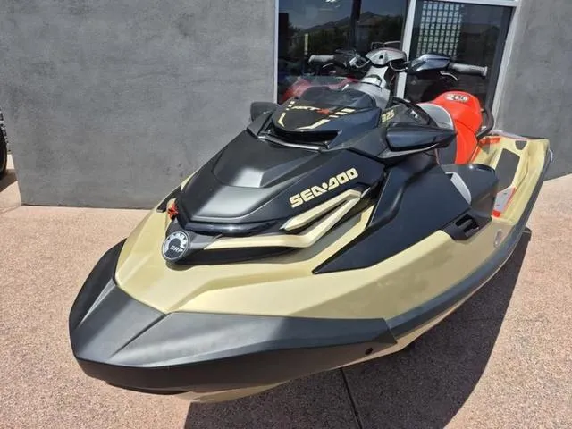 Slide: The Image of Sea-Doo RXT-X 2025 - 6
