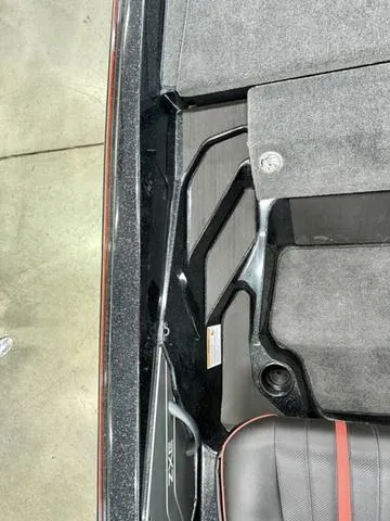 Slide: The Image of Skeeter ZXE20 2026 - 12