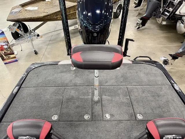 Slide: The Image of Skeeter ZXE20 2026 - 14