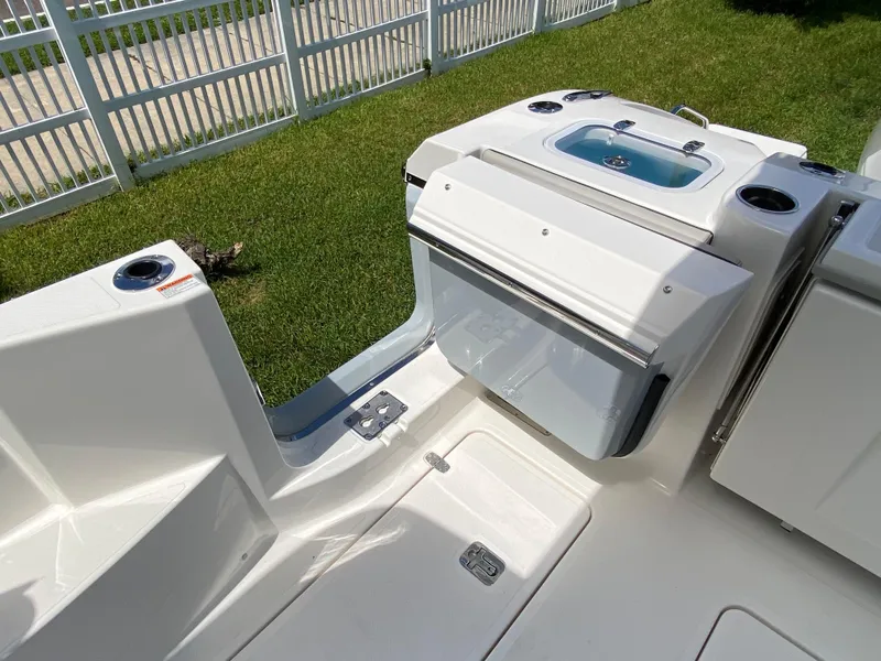 Slide: The Image of 2025 Pursuit 326 Dc - Image 15 - 15