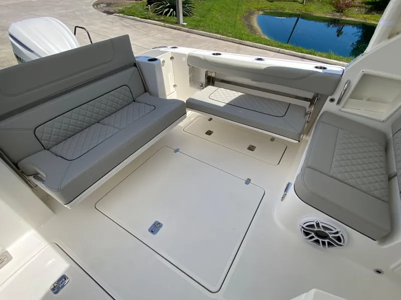 Slide: The Image of 2025 Pursuit 326 Dc - Image 18 - 18