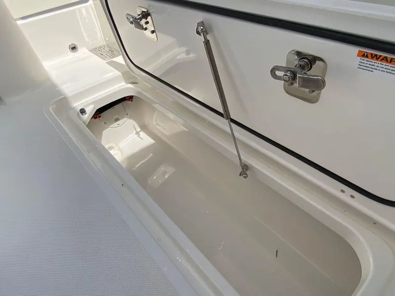 Slide: The Image of 2025 Pursuit 326 Dc - Image 22 - 22