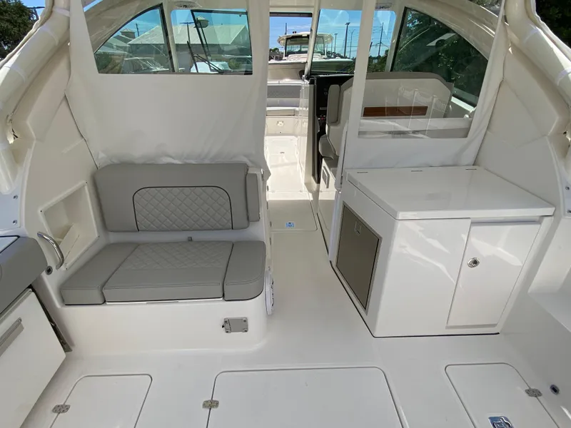 Slide: The Image of 2025 Pursuit 326 Dc - Image 23 - 23