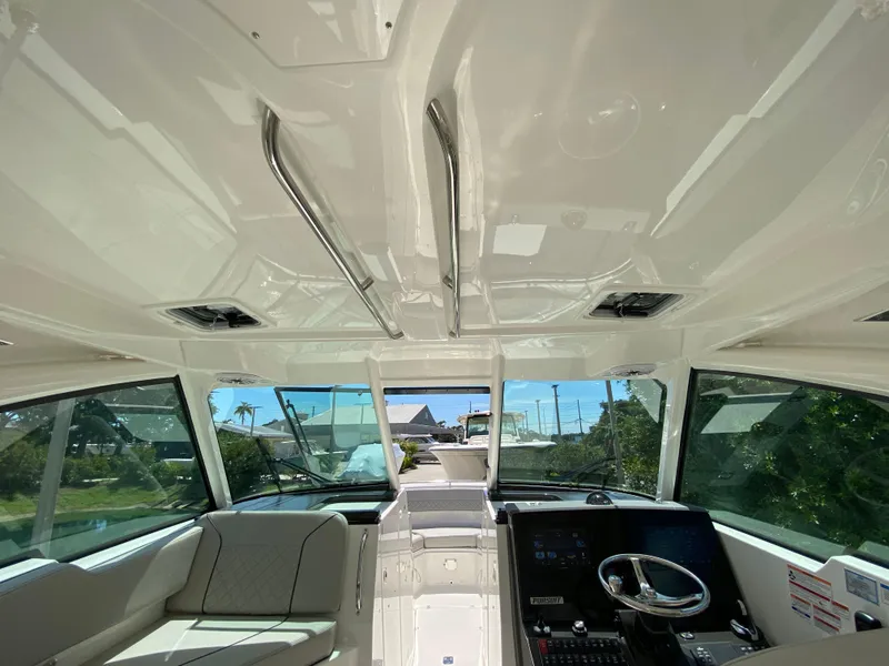 Slide: The Image of 2025 Pursuit 326 Dc - Image 35 - 35