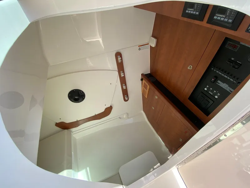 Slide: The Image of 2025 Pursuit 326 Dc - Image 41 - 41