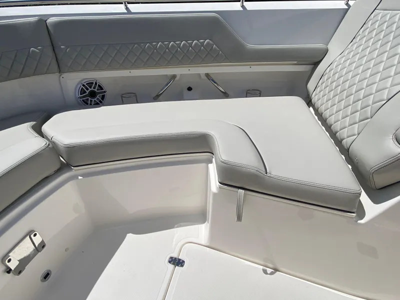 Slide: The Image of 2025 Pursuit 326 Dc - Image 53 - 53