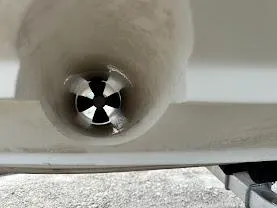 Slide: The Image of Bow thruster on a 2004 Sea Ray SUNDECK 270 boat. - 44