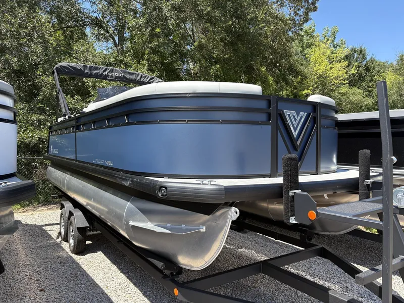 The Image of Viaggio Lago V 22U 2025 - 1