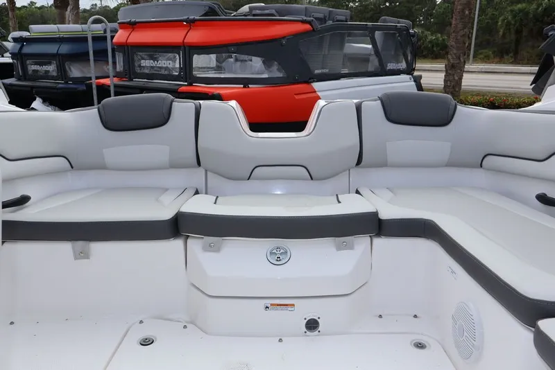 Slide: The Image of Yamaha AR190 2025 - 13