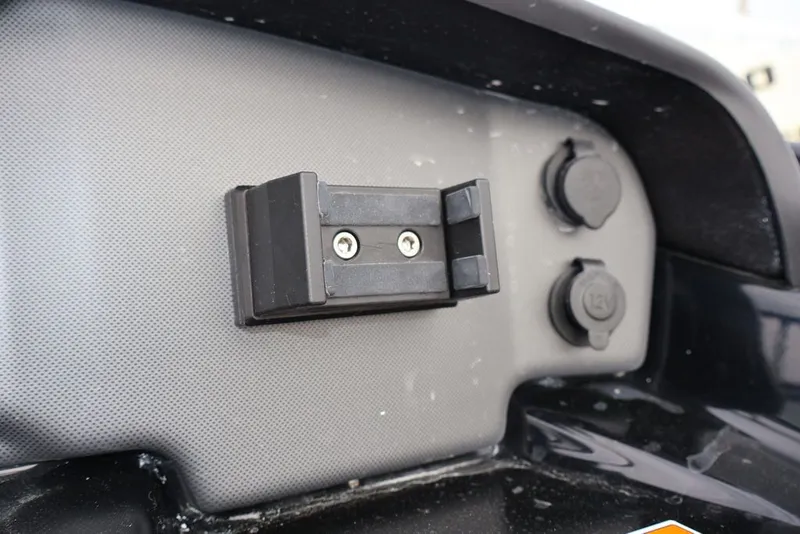 Slide: The Image of Yamaha AR190 2025 - 18