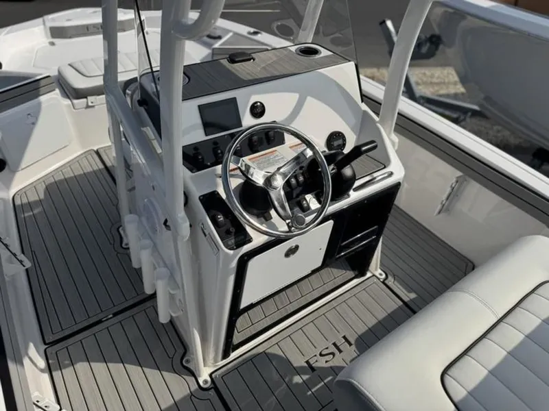 Slide: The Image of Yamaha 195 FSH Sport 2025 - 8