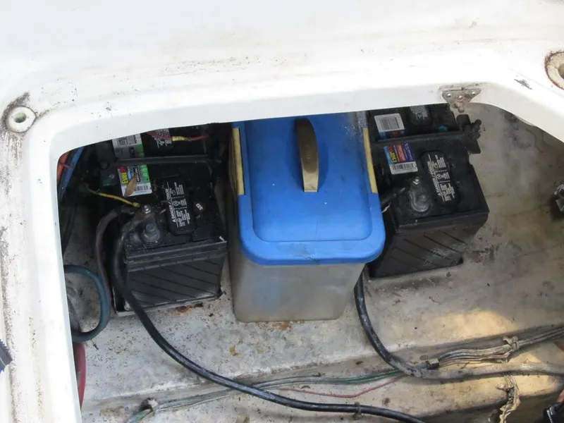 Slide: The Image of Bayliner 2452 Ciera Express XE 2001 - 21