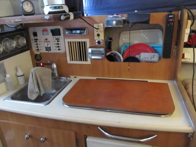 Slide: The Image of Bayliner 2452 Ciera Express XE 2001 - 5