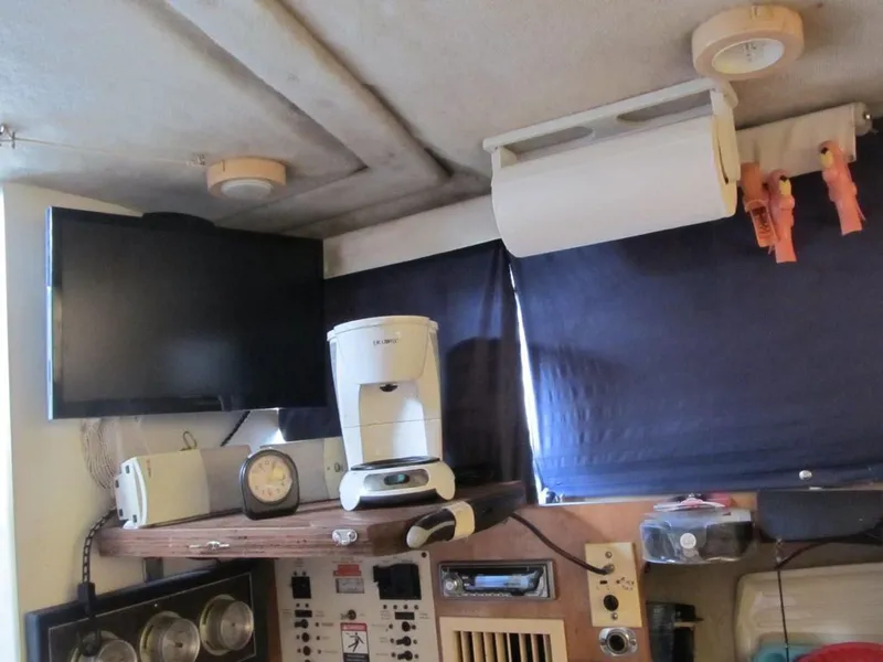 Slide: The Image of Bayliner 2452 Ciera Express XE 2001 - 8