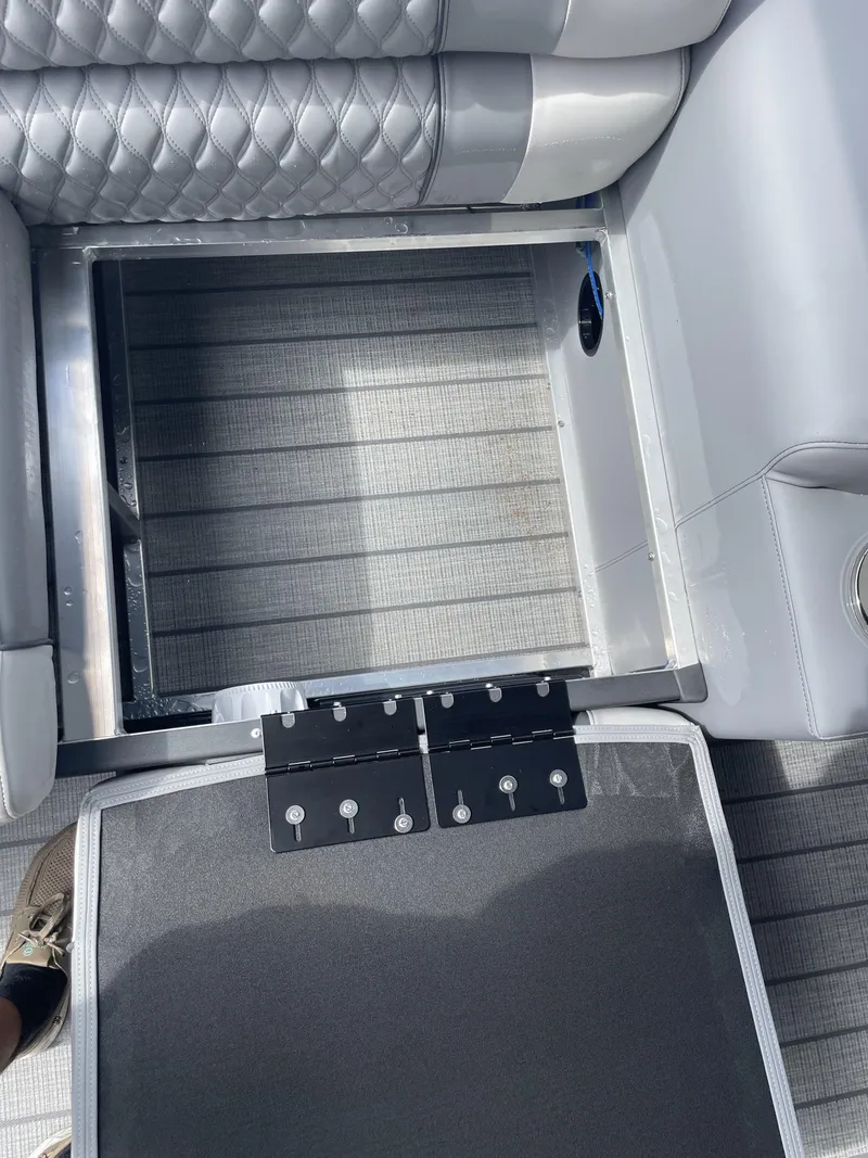 Slide: The Image of Avalon Catalina Quad Lounge Shift - 23' 2025 - 24