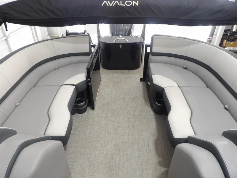 Slide: The Image of Avalon LSZ Quad Lounge - 23' 2025 - 16