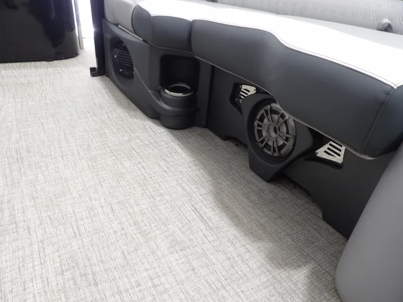 Slide: The Image of Avalon LSZ Quad Lounge - 23' 2025 - 21