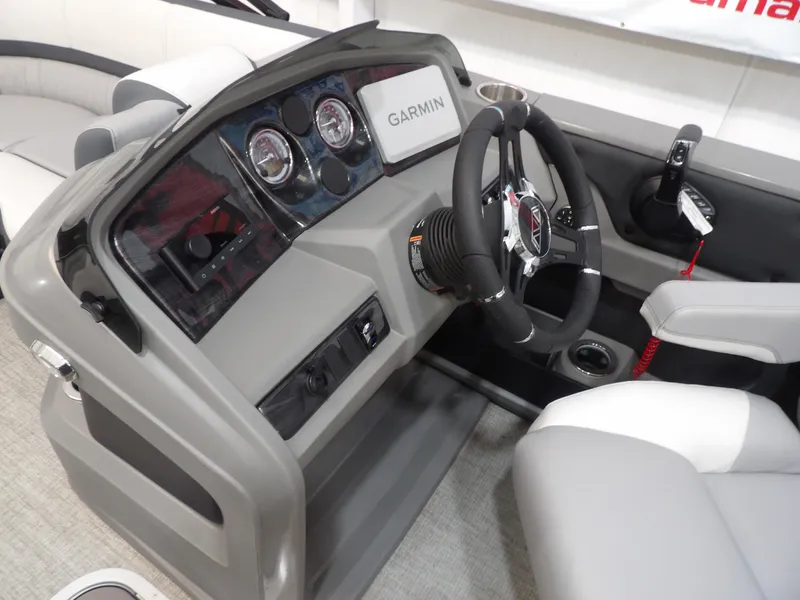 Slide: The Image of Avalon LSZ Quad Lounge - 23' 2025 - 26