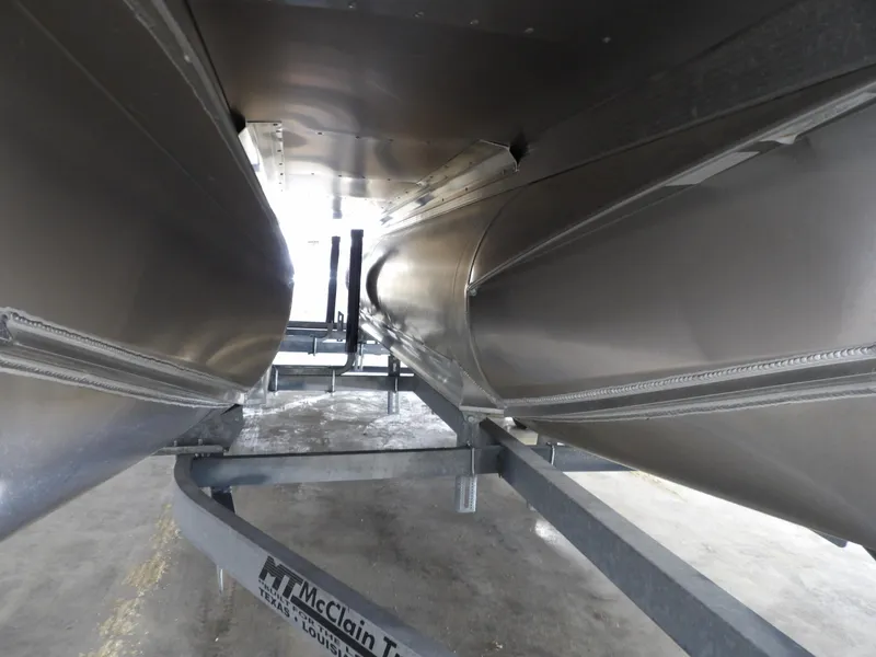 Slide: The Image of Avalon LSZ Quad Lounge - 23' 2025 - 28