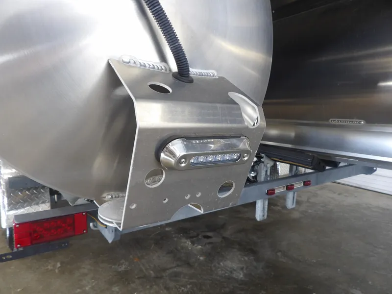 Slide: The Image of Avalon LSZ Quad Lounge - 23' 2025 - 9