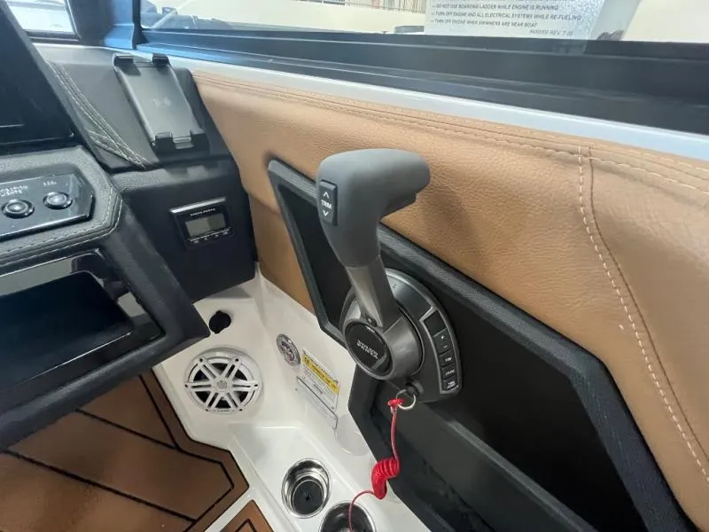 Slide: The Image of R Series R6 2025 - 11