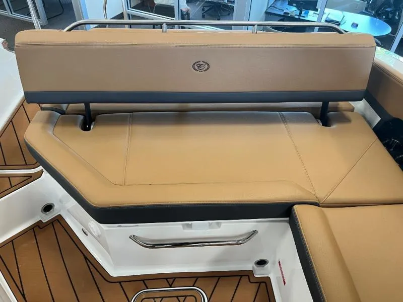 Slide: The Image of R Series R6 2025 - 14