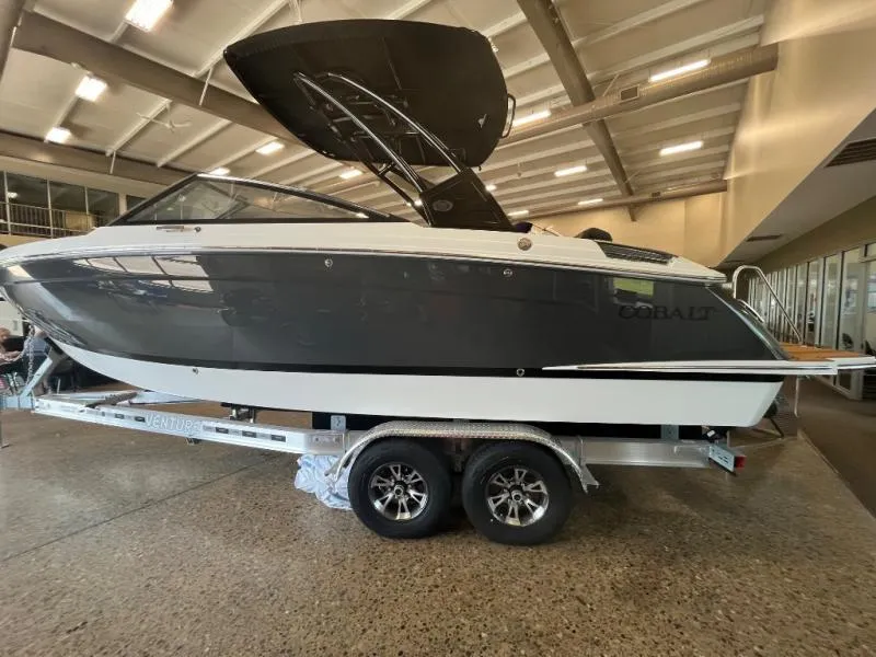 Slide: The Image of R Series R6 2025 - 19