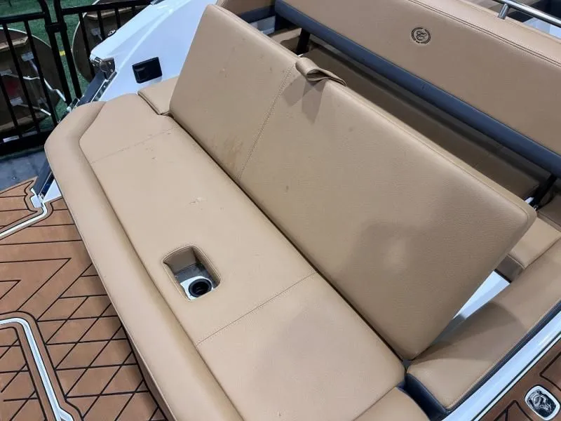 Slide: The Image of R Series R6 2025 - 27