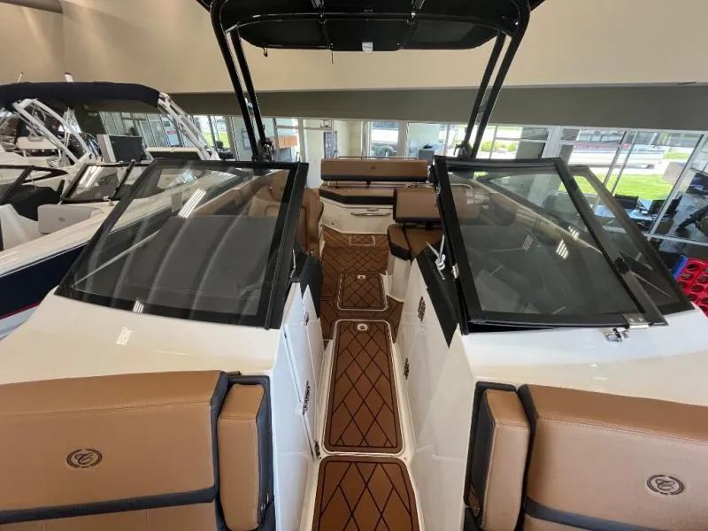 Slide: The Image of R Series R6 2025 - 4