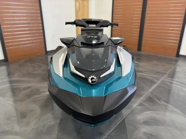 Slide: The Image of Sea-Doo GTX 2025 - 3