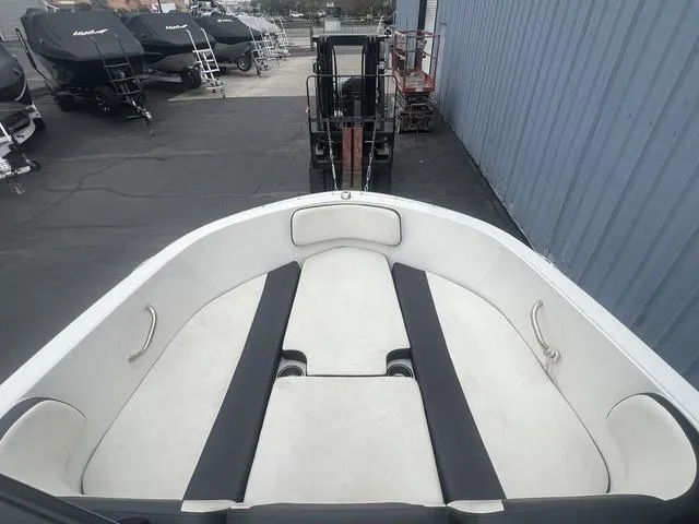 Slide: The Image of Bayliner VR4 BOWRIDER 2021 - 14