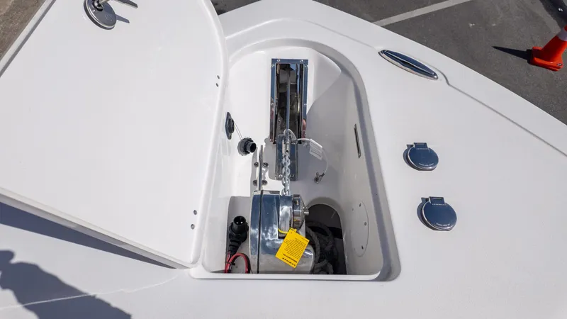 Slide: The Image of Tidewater 232 CC Adventure 2025 - 20