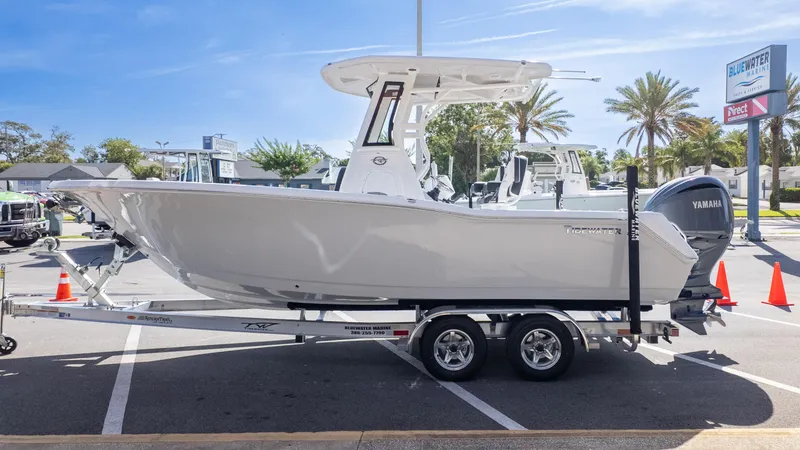 Slide: The Image of Tidewater 232 CC Adventure 2025 - 4