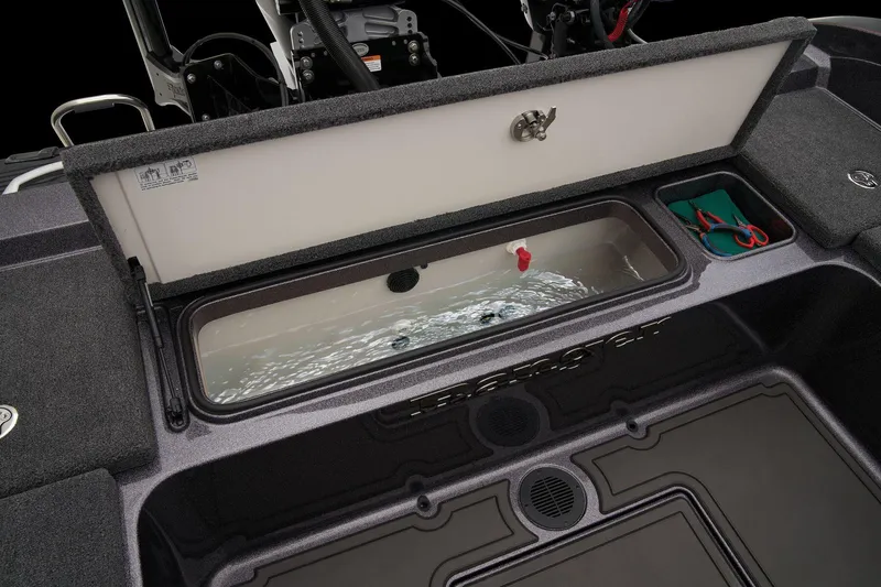 Slide: The Image of Ranger 621FS Pro 2025 - 63