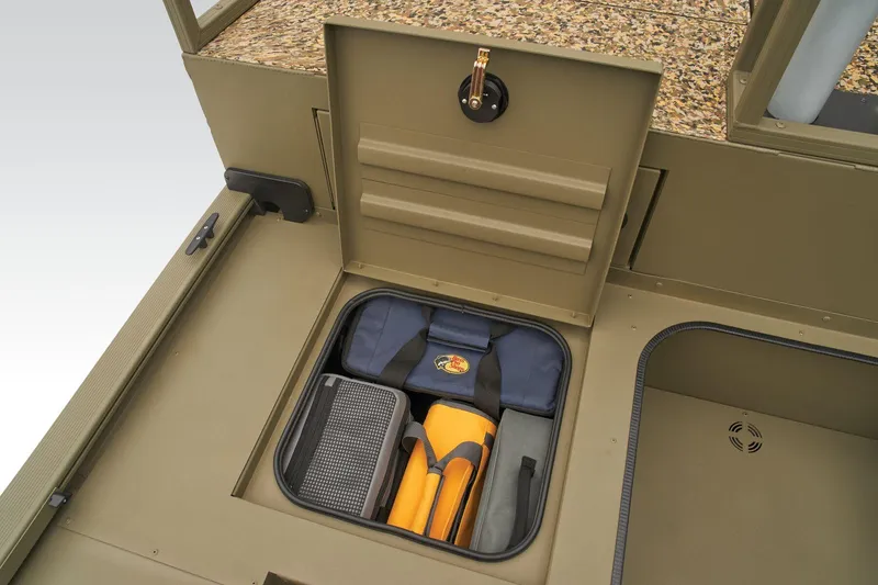 Slide: The Image of Tracker Grizzly 2072 CC Sportsman Kicker 2025 - 42