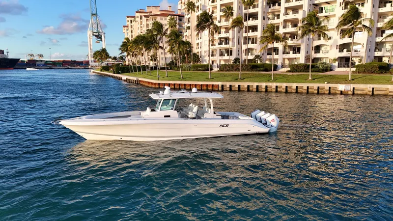 Slide: The Image of HCB Lujo 2021 - 25