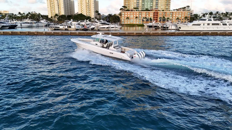 Slide: The Image of HCB Lujo 2021 - 32