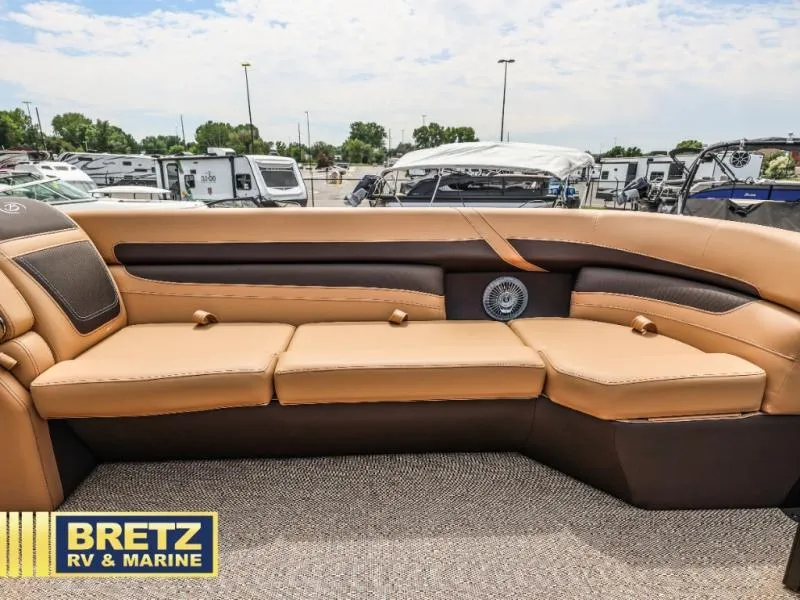 Slide: The Image of Cabrio C24UC 2025 - 16