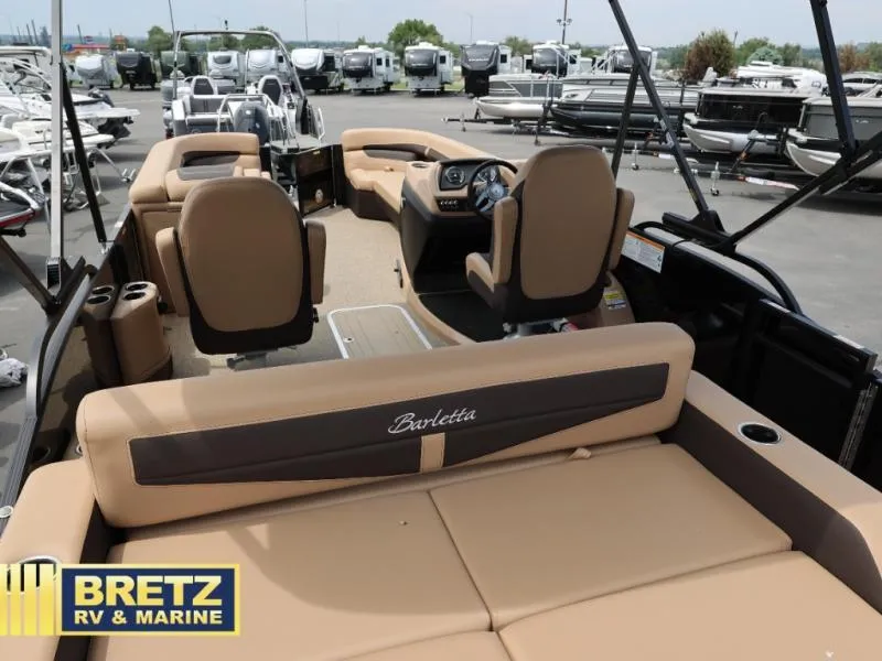 Slide: The Image of Cabrio C24UC 2025 - 23