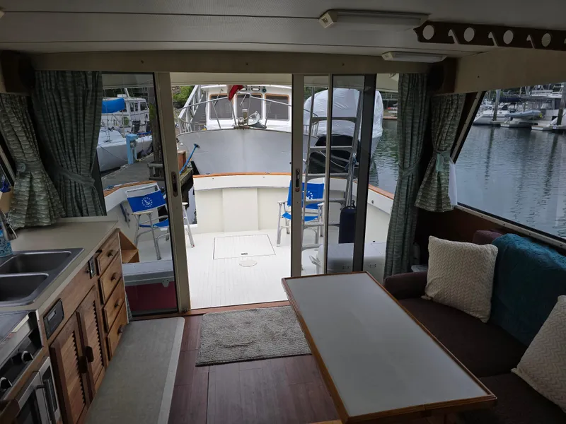 Slide: The Image of Tollycraft 37 Convertible 1982 - 14