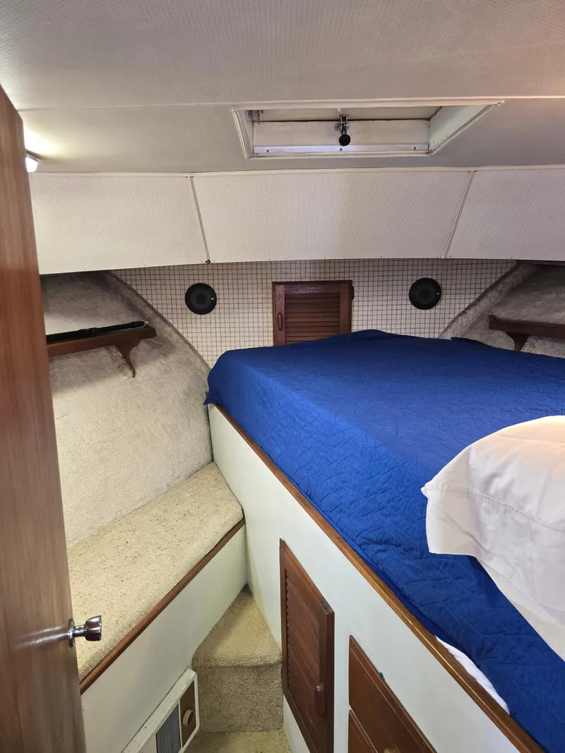 Slide: The Image of Tollycraft 37 Convertible 1982 - 27