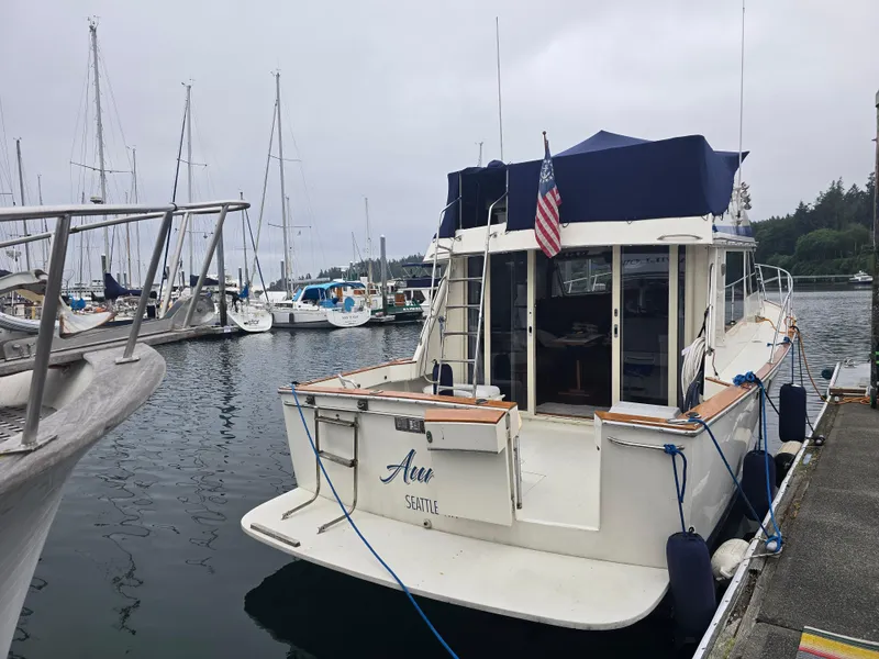 Slide: The Image of Tollycraft 37 Sportfish/Convertable 1982 - 2